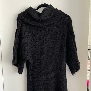 BLACK KNIT OVERSIZED SWEATER